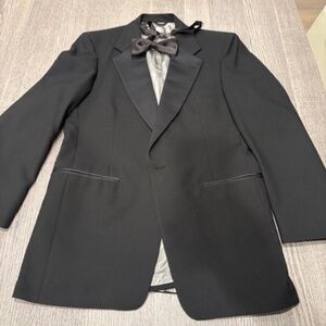 Men's Tuxedo Jacket - 39R